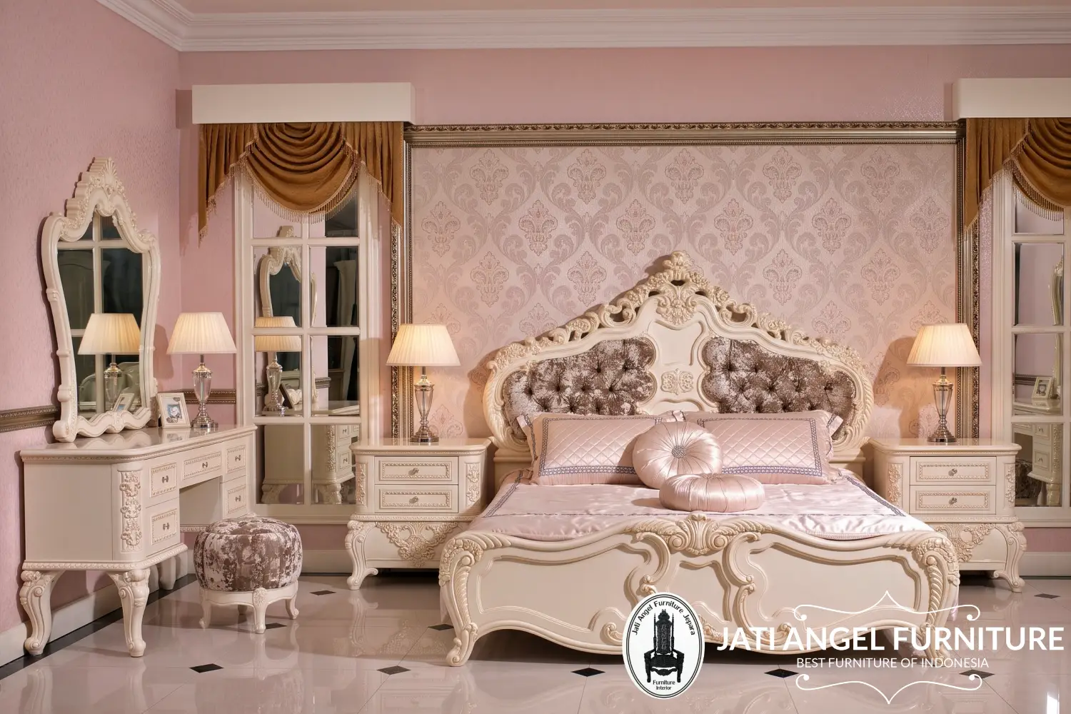 Set Tempat Tidur Mewah Klasik Duco Jepara